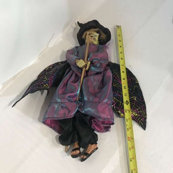 Vintage Halloween Witch Doll With LED Lights & Sound Wings Move Ganz ? - Picture 11 of 11